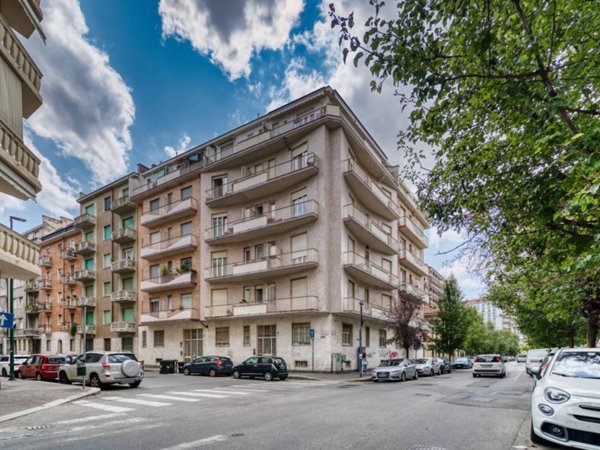 appartamento in vendita a Torino in zona Parella