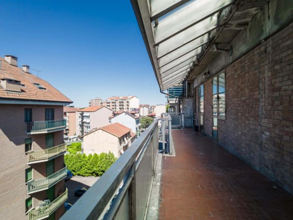 appartamento in vendita a Torino in zona Lucento