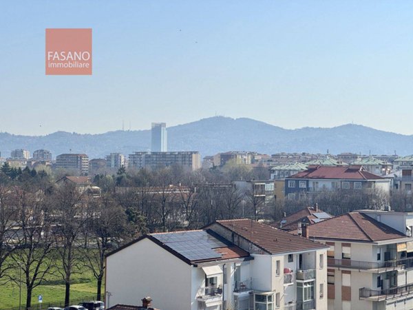 appartamento in vendita a Torino in zona Mirafiori Sud