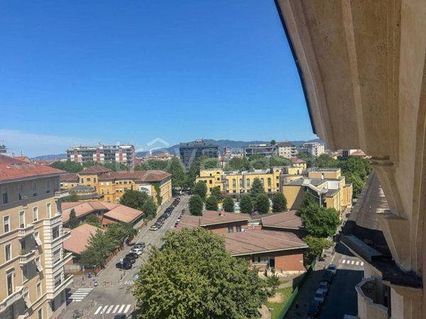 appartamento in vendita a Torino in zona Campidoglio