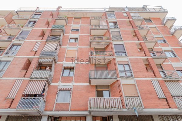 appartamento in vendita a Torino in zona Lucento