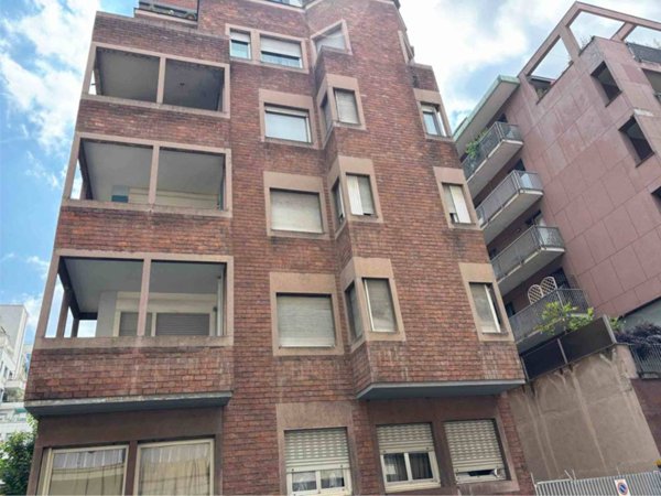 appartamento in vendita a Torino in zona San Salvario