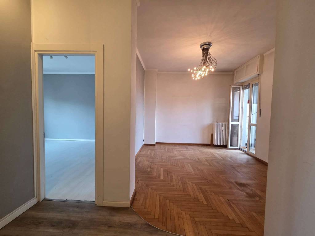 appartamento in vendita a Torino in zona Parella
