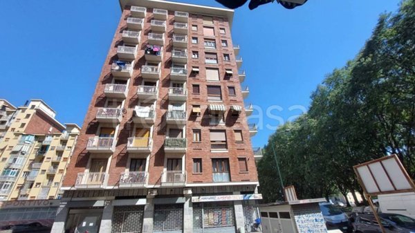 appartamento in vendita a Torino in zona Regio Parco