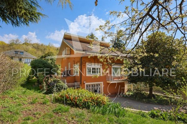 casa indipendente in vendita a Torino in zona Cavoretto