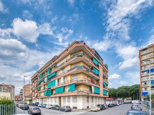 appartamento in vendita a Torino in zona Lucento