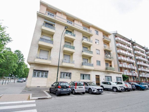 appartamento in vendita a Torino in zona Mirafiori Nord