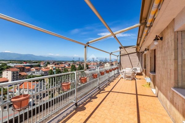 appartamento in vendita a Torino in zona Parella