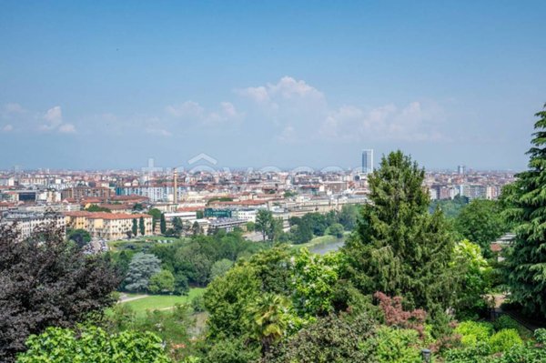 appartamento in vendita a Torino in zona Cavoretto