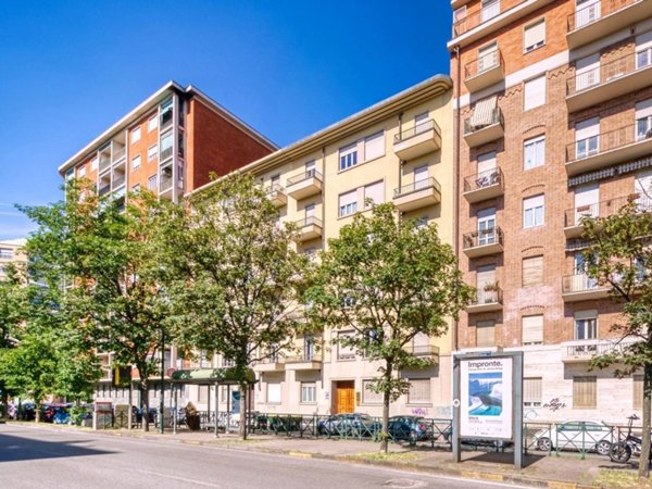appartamento in vendita a Torino in zona Cenisia