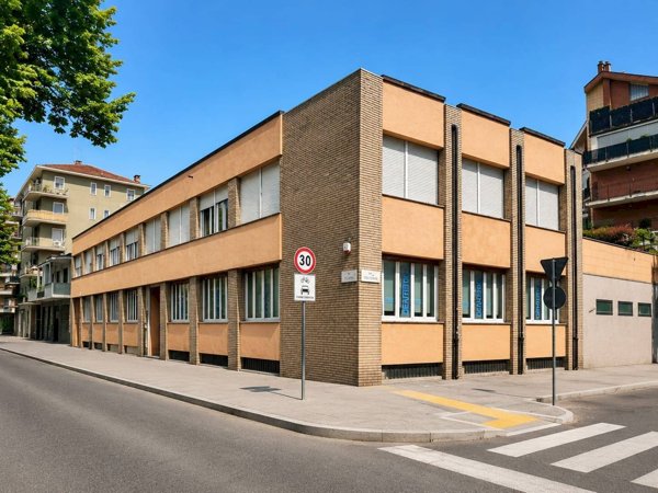 ufficio in vendita a Torino in zona Santa Rita