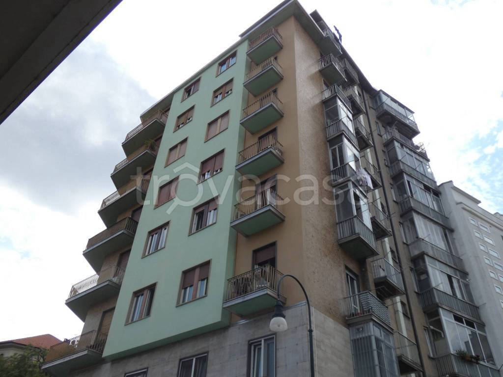 appartamento in vendita a Torino in zona Cenisia