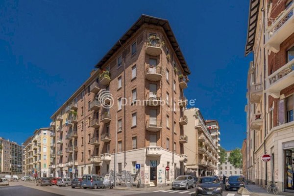 appartamento in vendita a Torino in zona Aurora
