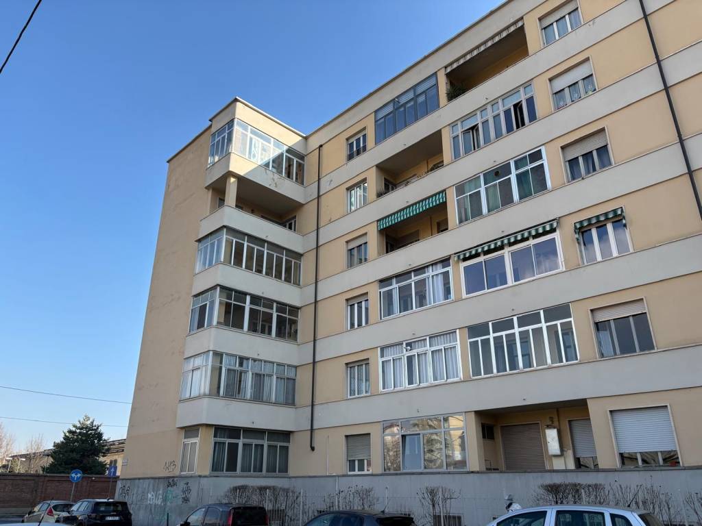 appartamento in vendita a Torino in zona Santa Rita