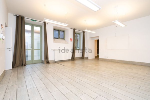 ufficio in vendita a Torino in zona San Salvario