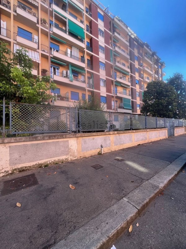 appartamento in vendita a Torino in zona Aurora