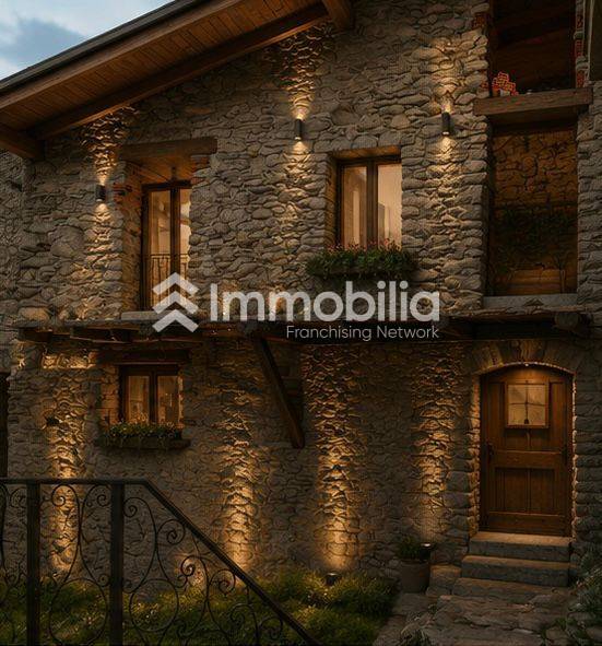casa indipendente in vendita a Torino in zona Aeronautica