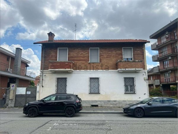 casa indipendente in vendita a Torino in zona Mirafiori Sud