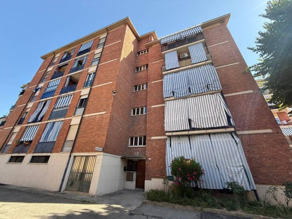 appartamento in vendita a Torino in zona Rebaudengo