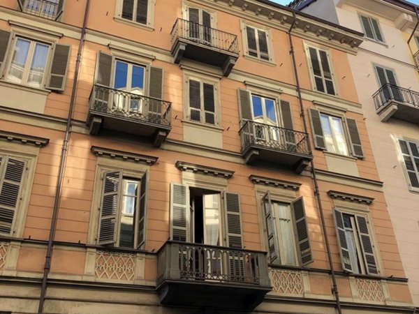 appartamento in vendita a Torino in zona San Salvario