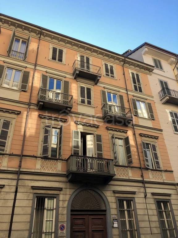 appartamento in vendita a Torino in zona San Salvario