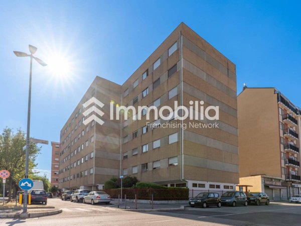appartamento in vendita a Torino in zona Falchera