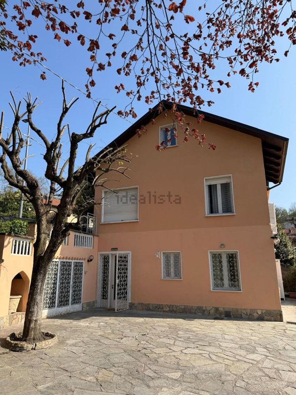 casa indipendente in vendita a Torino in zona Cavoretto