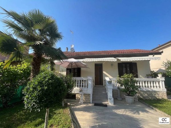 casa indipendente in vendita a Torino in zona Bertolla
