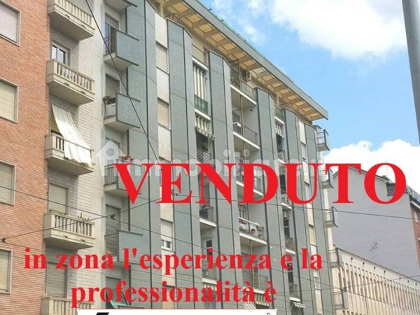 appartamento in vendita a Torino in zona Parella
