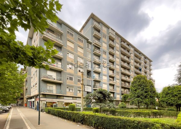 appartamento in vendita a Torino in zona Lingotto