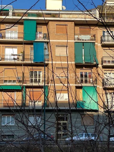 appartamento in vendita a Torino in zona Regio Parco