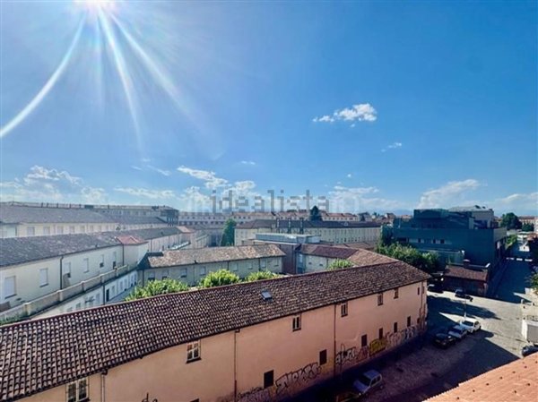 appartamento in vendita a Torino in zona Aurora