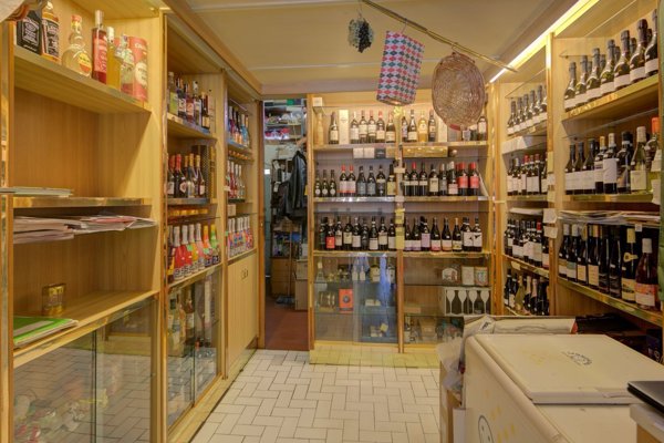 negozio in vendita a Torino in zona Cenisia