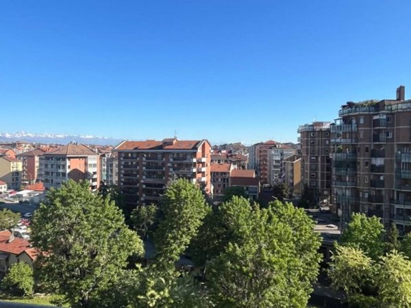 appartamento in vendita a Torino in zona Mirafiori Nord