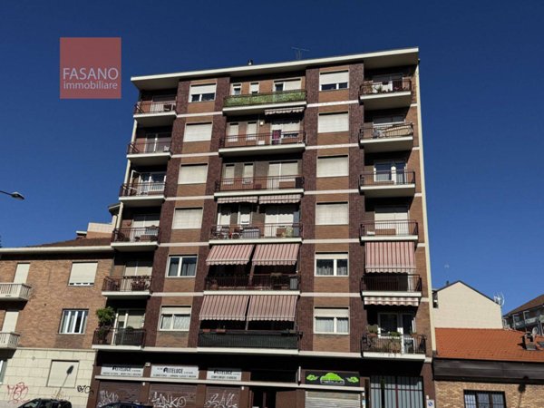 appartamento in vendita a Torino in zona Parella