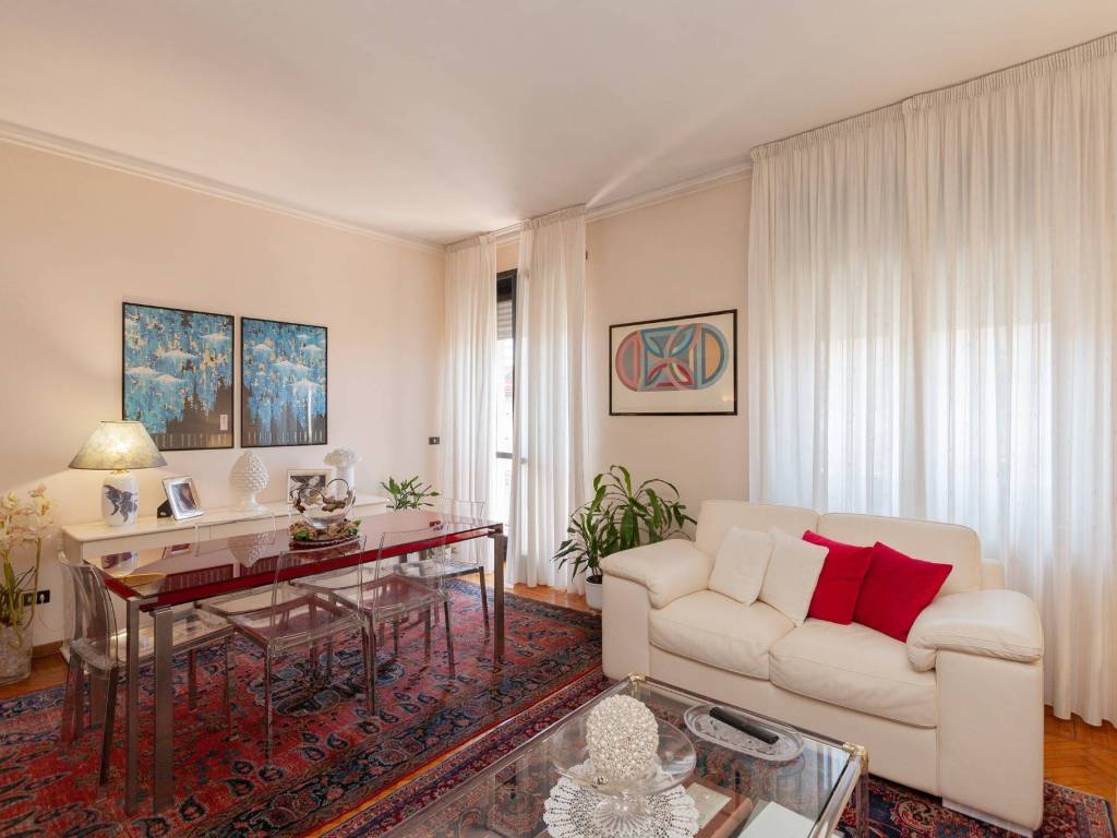 appartamento in vendita a Torino in zona Cenisia