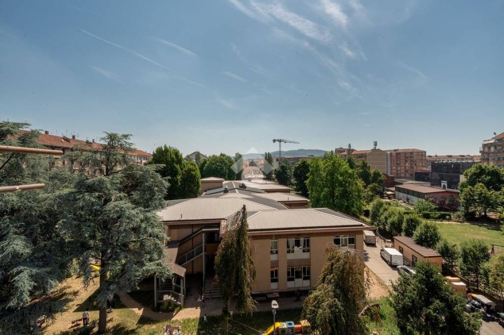appartamento in vendita a Torino in zona Borgo San Paolo