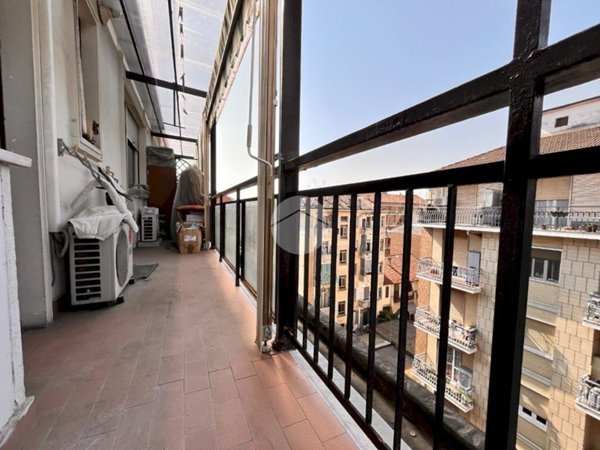appartamento in vendita a Torino in zona Borgata Vittoria