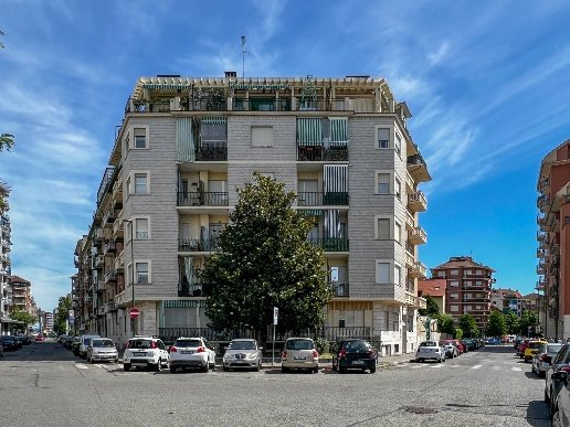appartamento in vendita a Torino in zona Borgo San Paolo