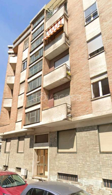 appartamento in vendita a Torino in zona Cenisia