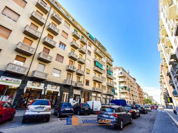 appartamento in vendita a Torino in zona Lingotto