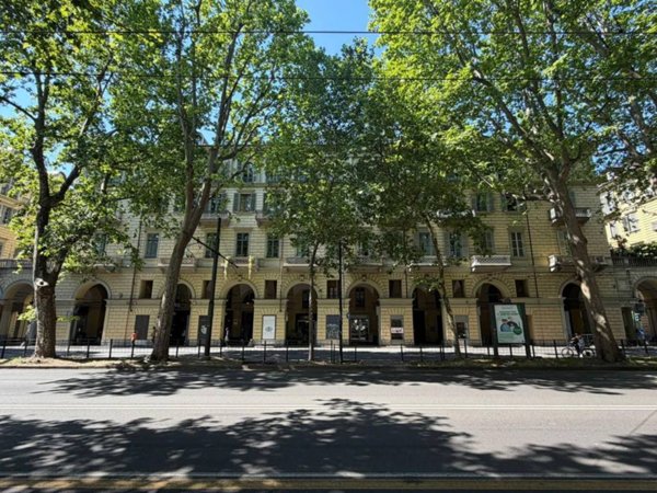 appartamento in vendita a Torino in zona Crocetta