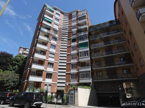 appartamento in vendita a Torino in zona Cenisia