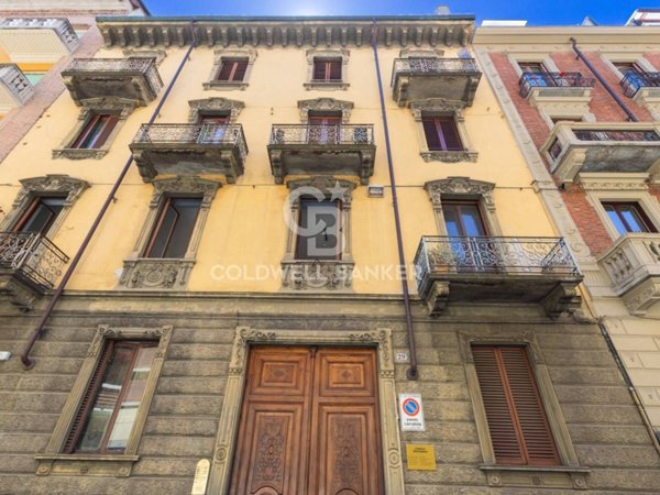 appartamento in vendita a Torino in zona Cit Turin