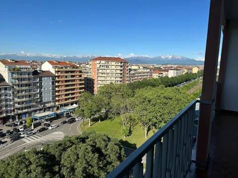 appartamento in vendita a Torino in zona Santa Rita