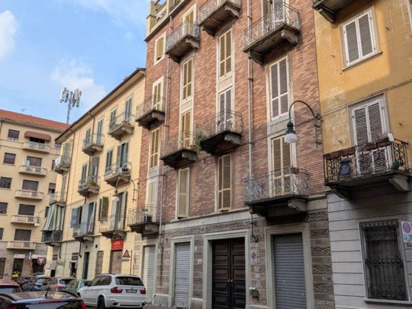 appartamento in vendita a Torino in zona Cenisia