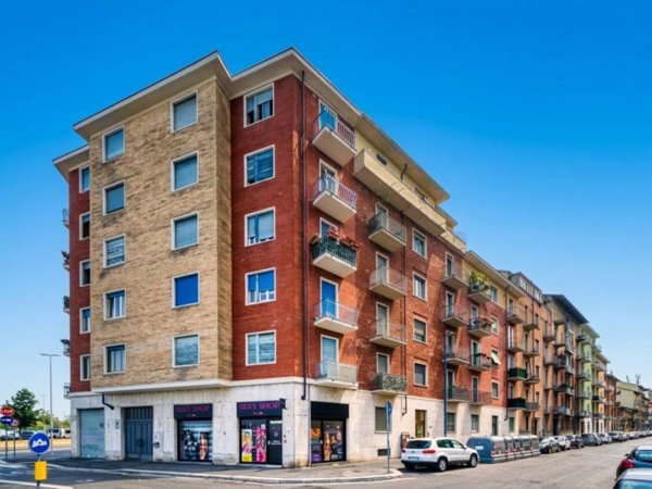 appartamento in vendita a Torino in zona Borgata Vittoria