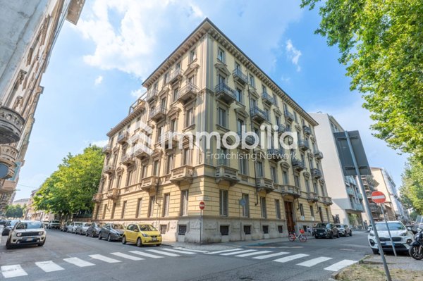 appartamento in vendita a Torino in zona Crocetta