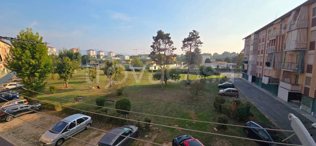 appartamento in vendita a Torino in zona Falchera