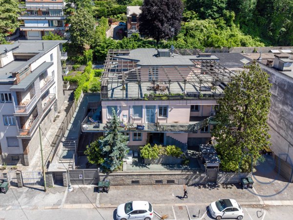 appartamento in vendita a Torino in zona Cavoretto